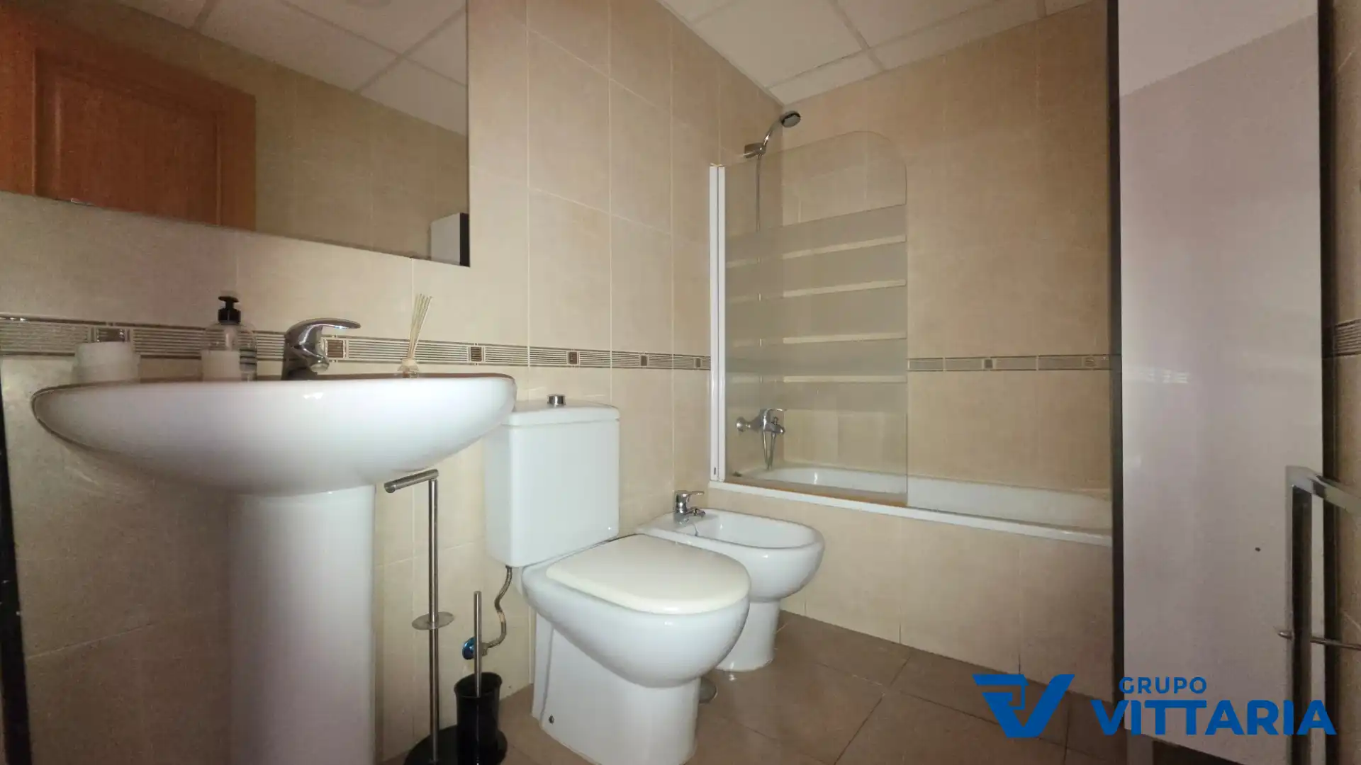 Baño de Piso en venta en Almería con Aire acondicionado
