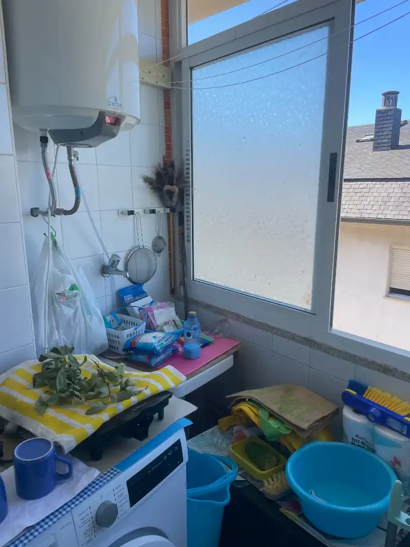 Bany de Pis en venda en Cangas  amb Calefacció, Traster i Moblat