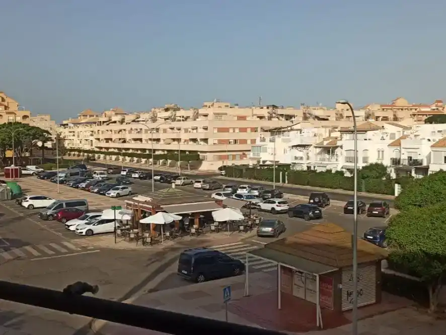 Vista exterior de Pis de lloguer en Roquetas de Mar ciudad