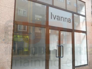 Gewerbefläche zur Miete in Avenida de Pumarín