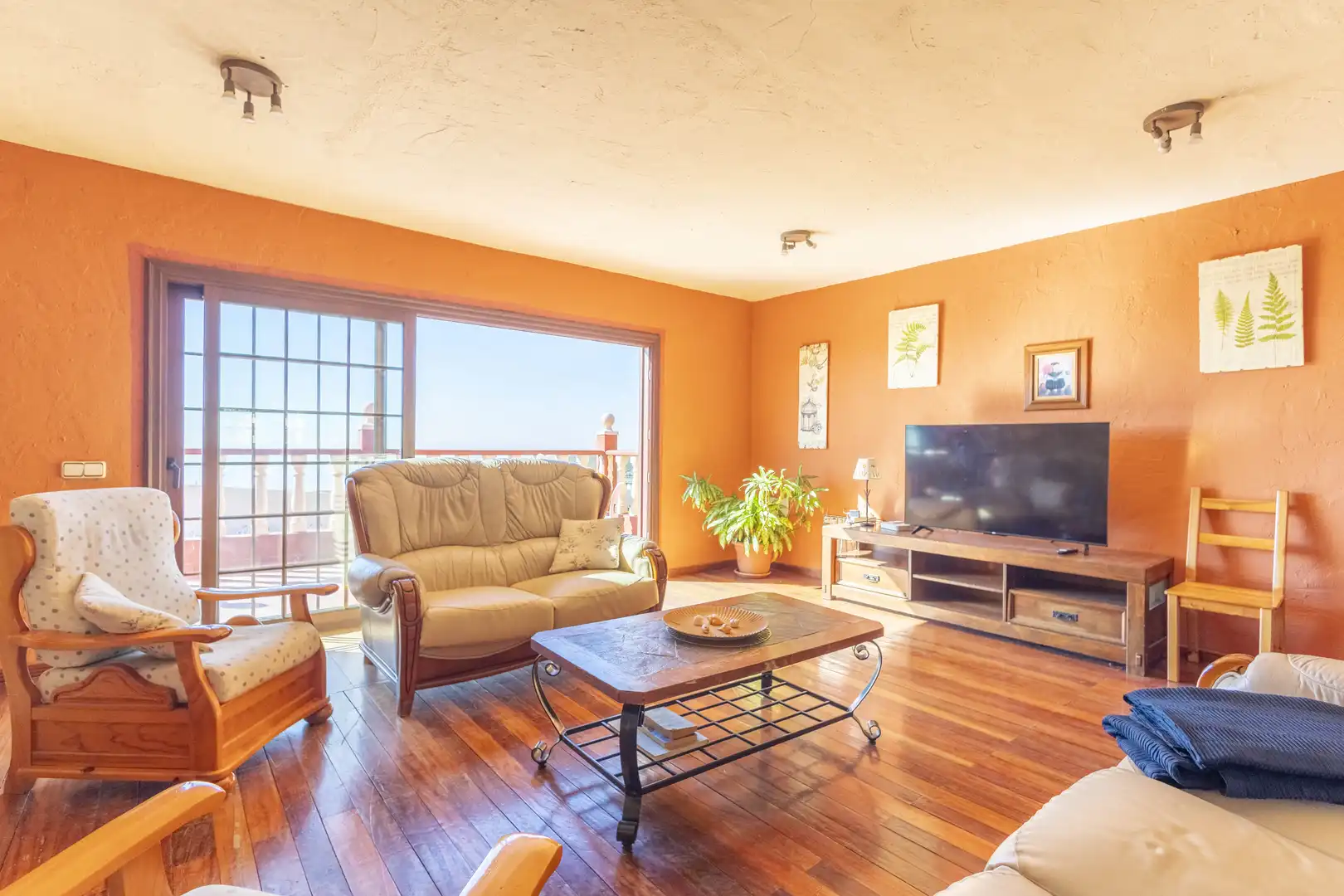 Sala de estar de Casa o chalet en venta en Granadilla de Abona con Aire acondicionado, Jardín privado y Terraza