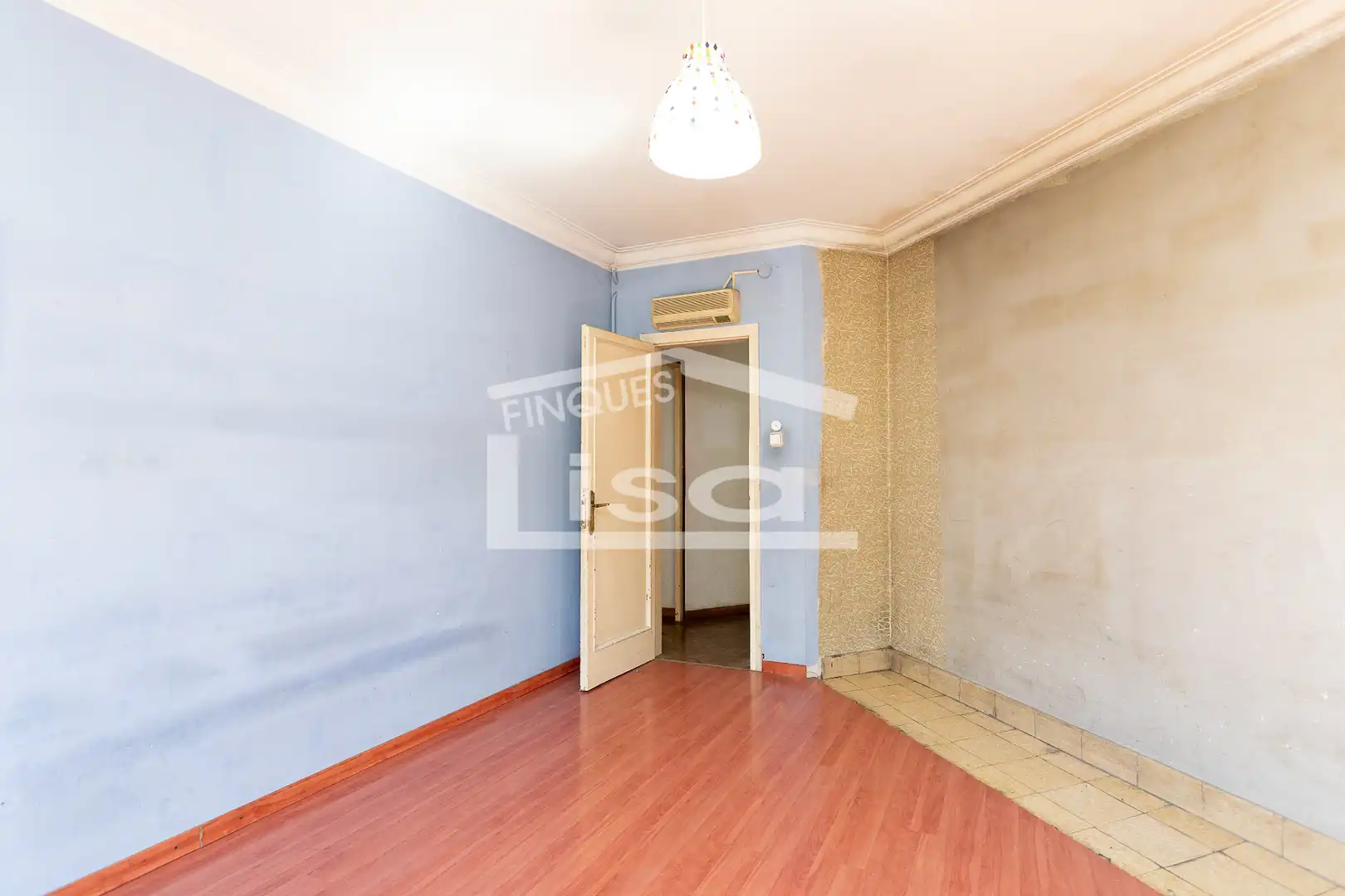 Habitación de Piso en venta en Barcelona con Calefacción, Trastero y Balcón