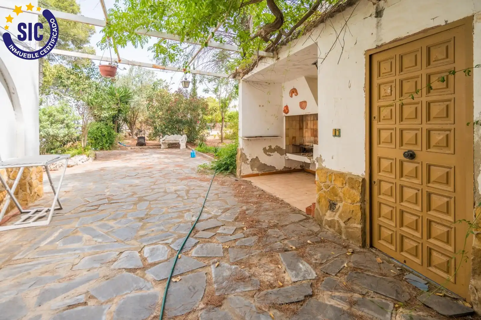 Vista exterior de Casa o chalet en venta en Serra con Aire acondicionado, Calefacción y Jardín privado