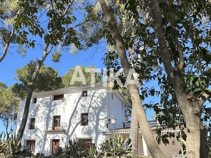 Vista exterior de Casa o xalet en venda en Ontinyent amb Calefacció, Jardí privat i Traster