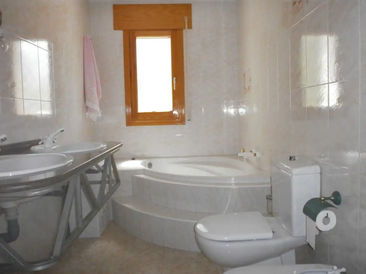 Bathroom of Houses for sale in Abades  with Heating, Private garden and Swimming Pool