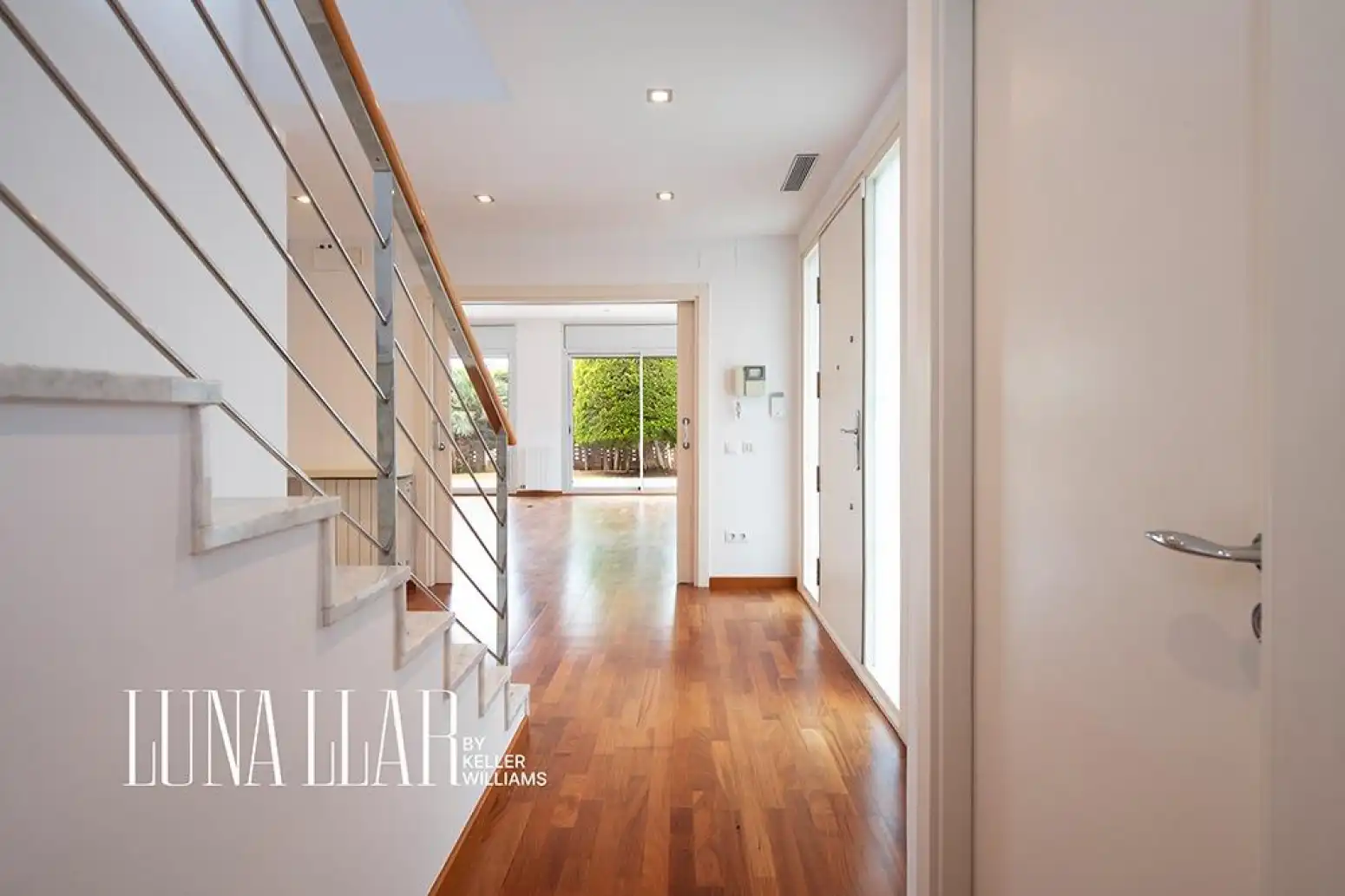 Houses for sale in Castelldefels  with Air Conditioner, Heating and Parquet flooring