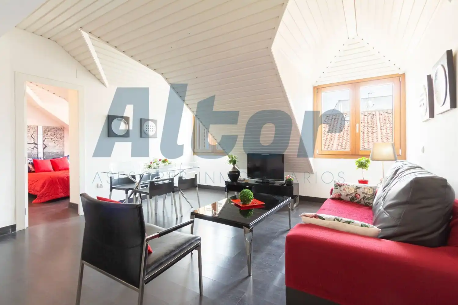 Living room of Attic for rent in Madrid  with Heating, Terrace and Furnished