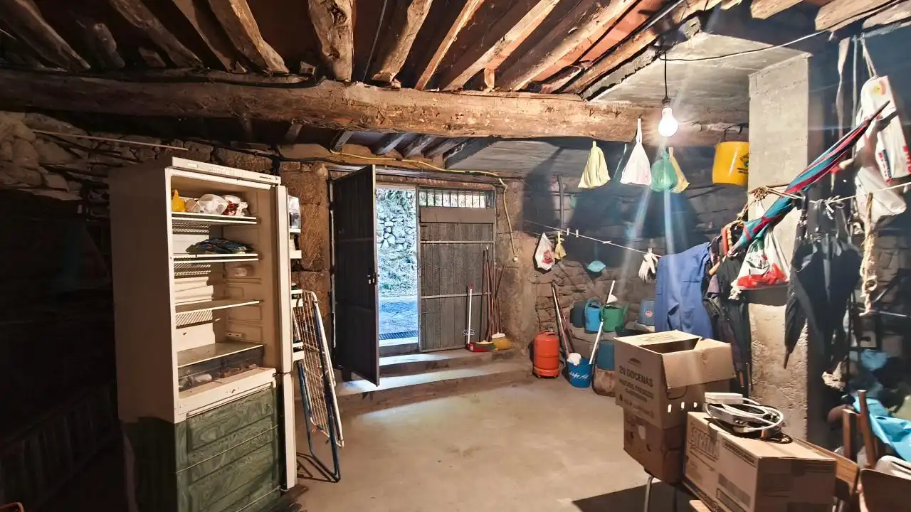 Finca rústica en venda en Nogueira de Ramuín amb Jardí privat i Traster
