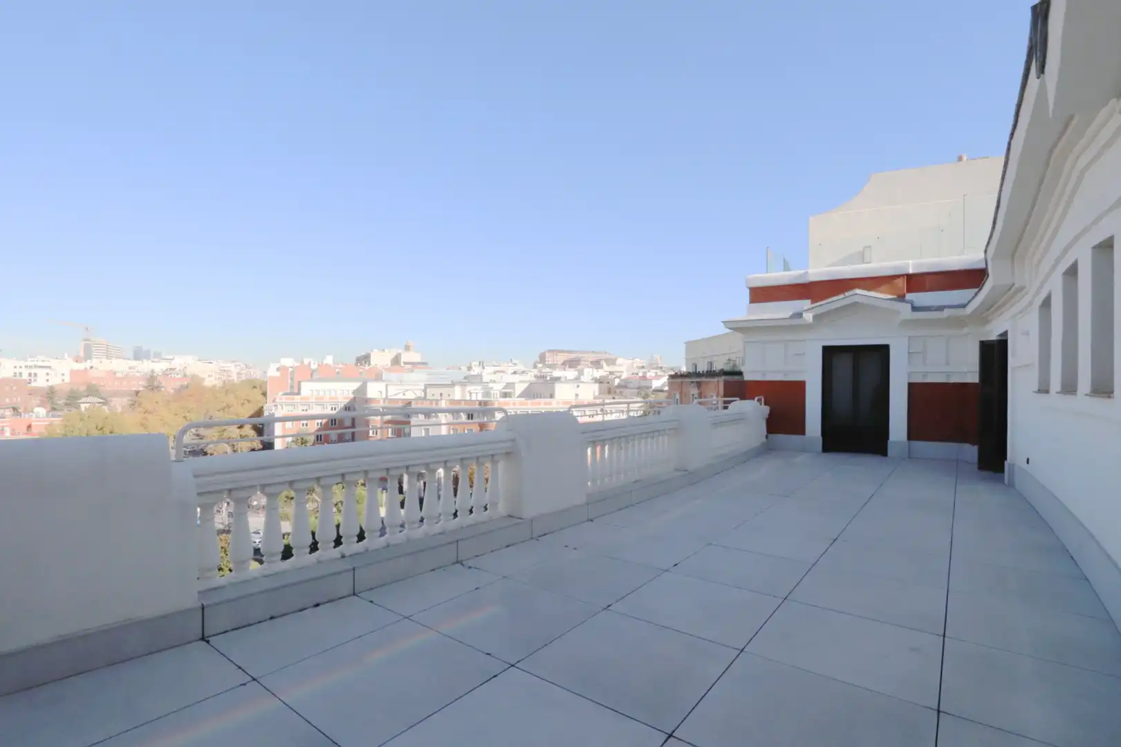 Terraza de Ático en venta en Madrid con Aire acondicionado, Calefacción y Jardín privado