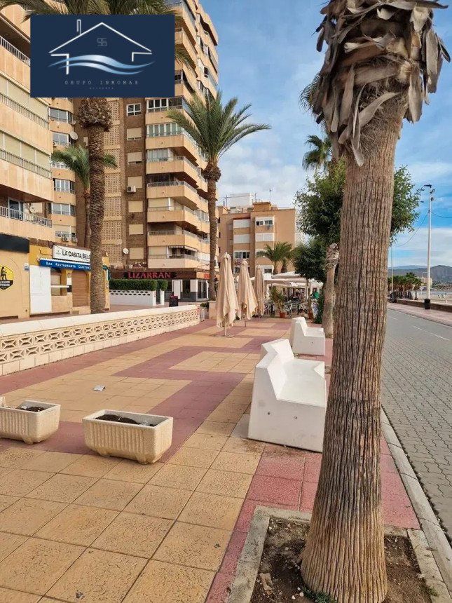 Exterior view of Premises for sale in El Campello  with Air Conditioner, Heating and Terrace