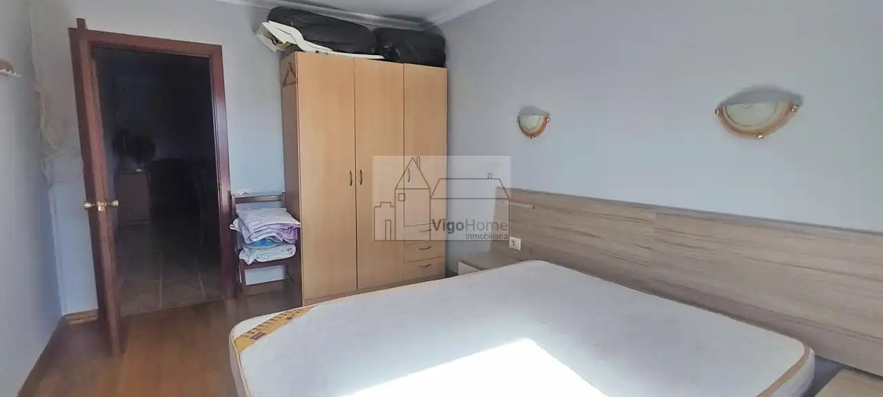 Habitación de Casa o chalet en venta en Vigo  con Calefacción, Jardín privado y Terraza