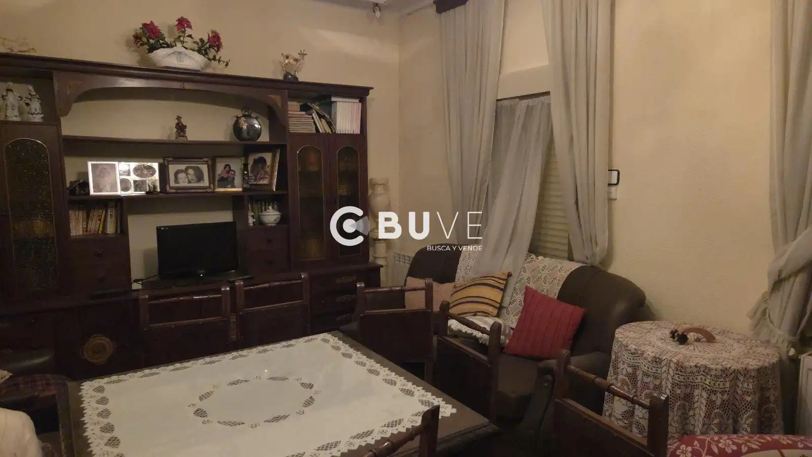 Sala d'estar de Casa o xalet en venda en Miguel Esteban amb Jardí privat