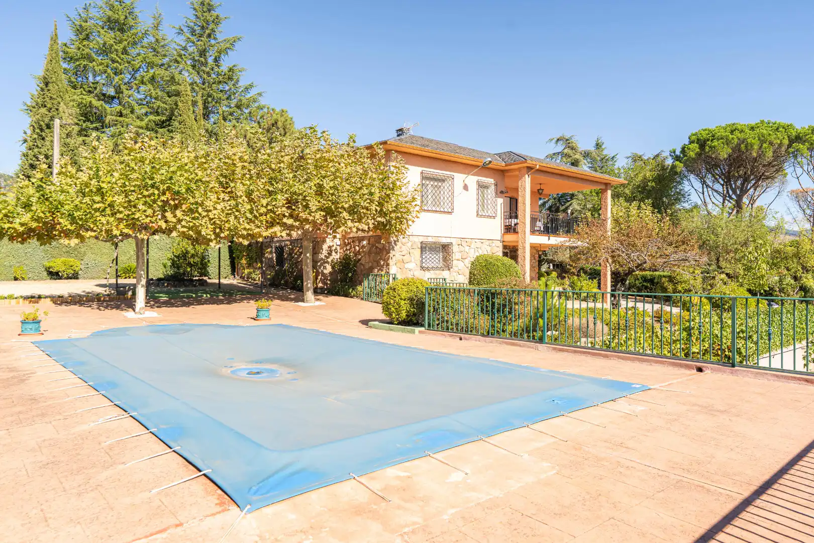 Swimming pool of Houses for sale in Guadarrama  with Air Conditioner, Heating and Private garden