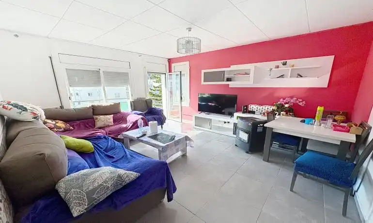 Wohnzimmer von Wohnung zum Verkauf in Roses mit Privatgarten