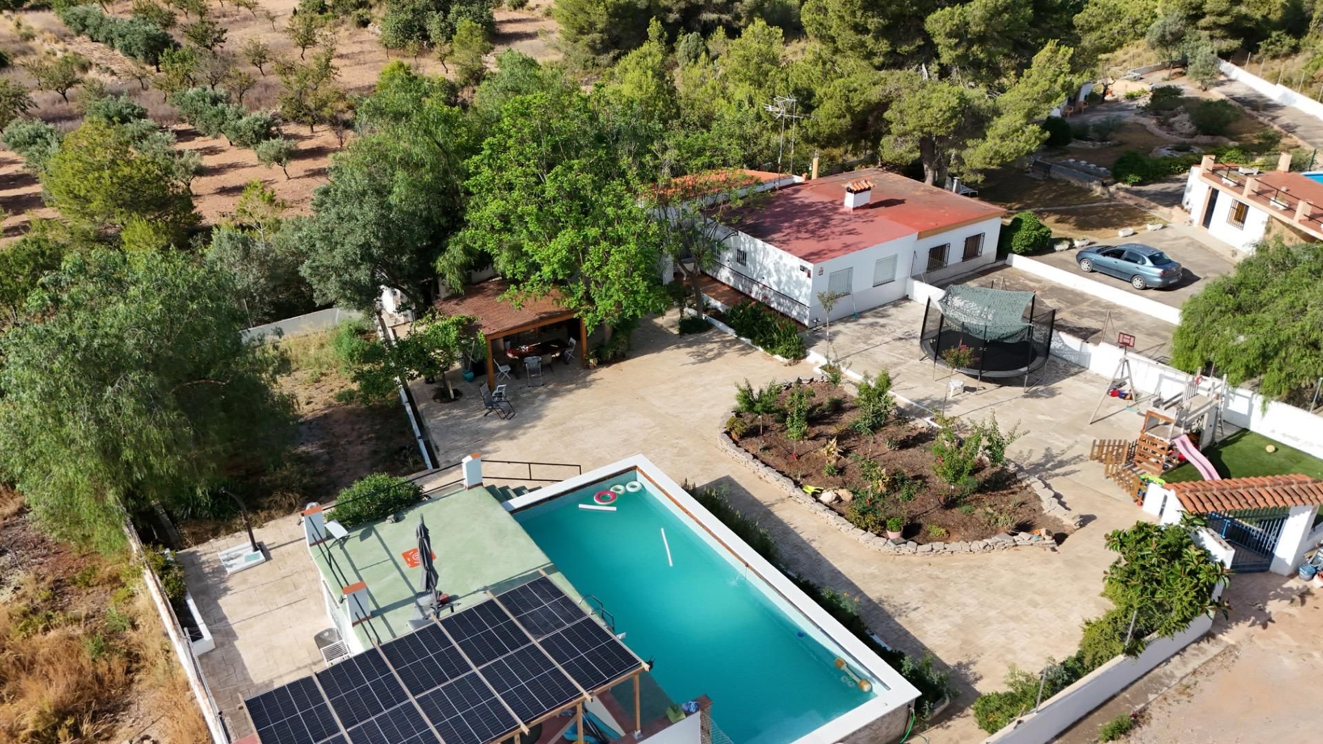 Piscina de Casa o xalet en venda en Pedralba amb Jardí privat, Terrassa i Traster