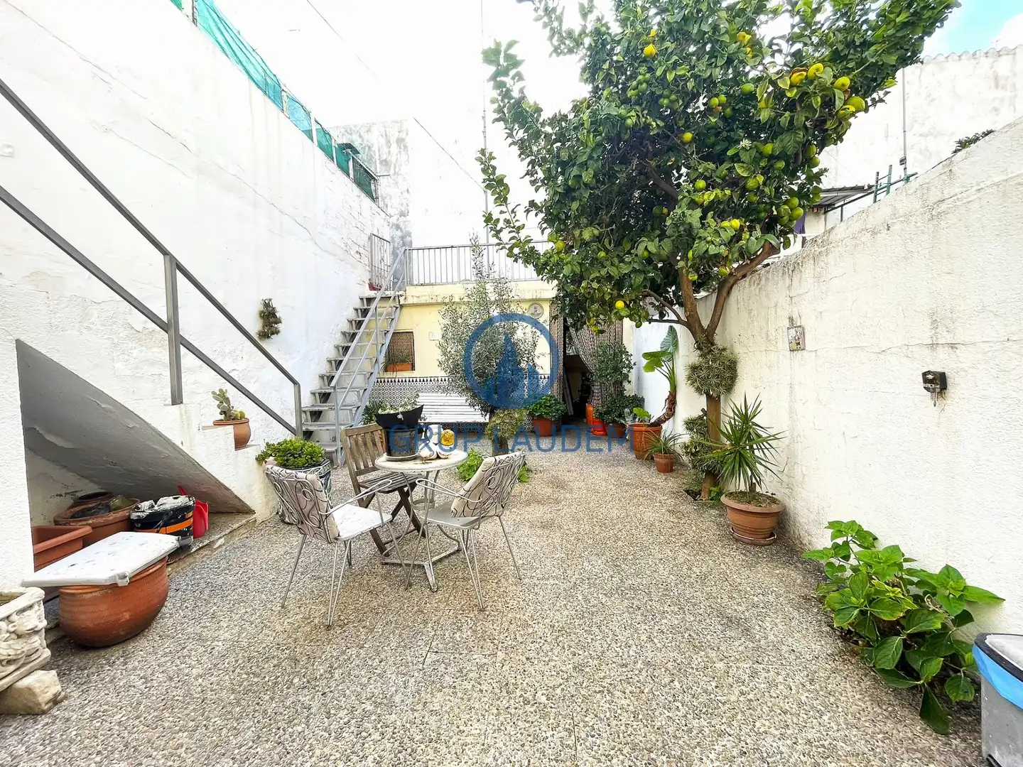 Garden of Houses for sale in Mataró  with Terrace, Storage room and Oven