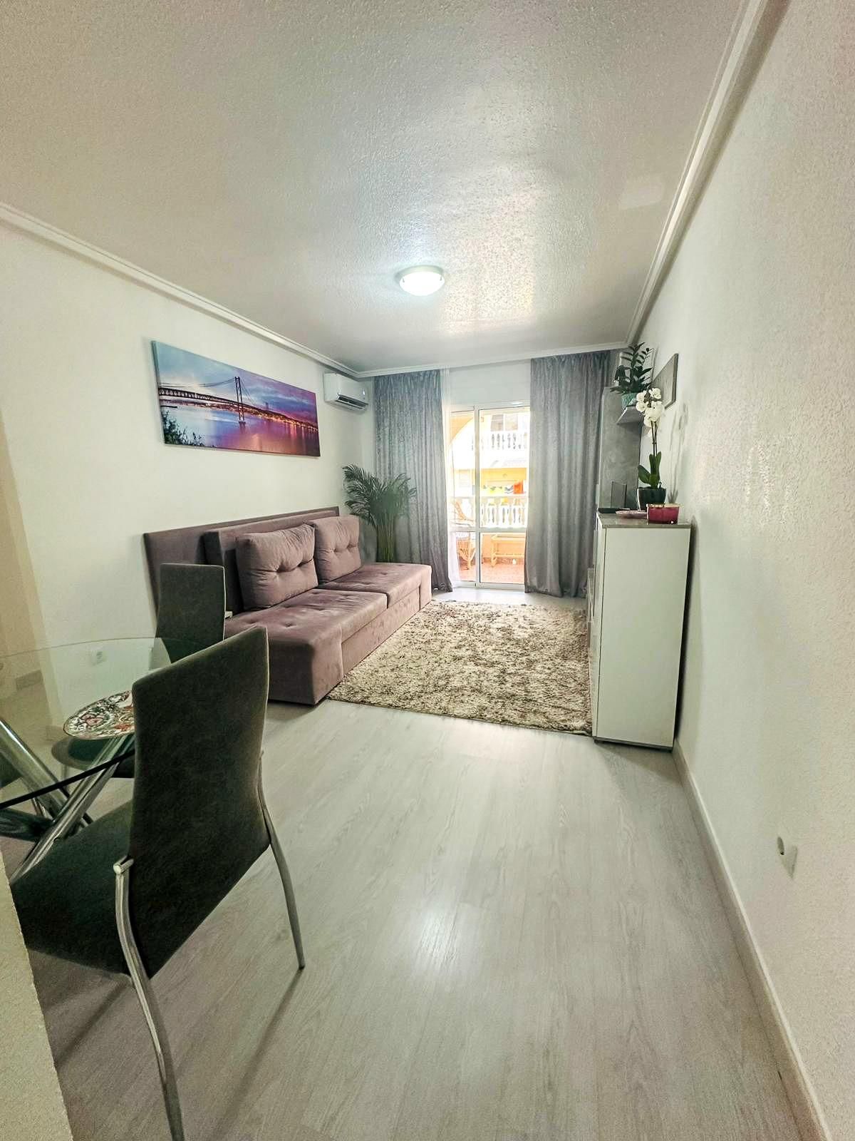Sala de estar de Apartamento en venta en Torrevieja con Terraza