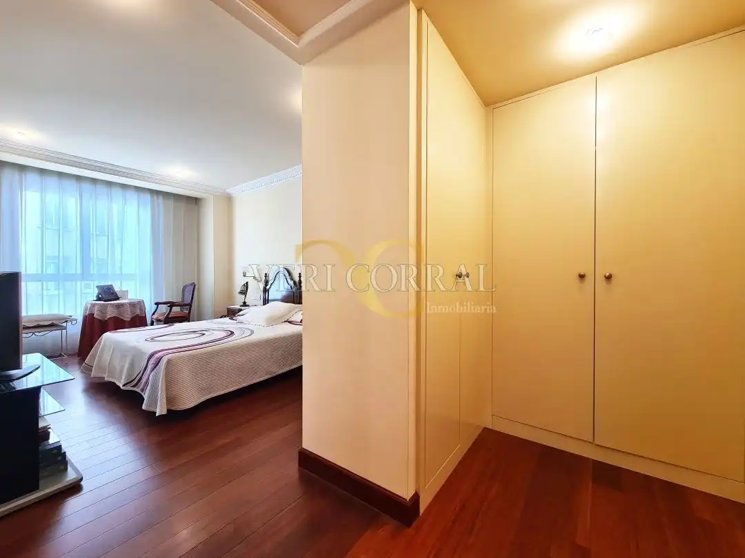 Bedroom of Flat for sale in Oviedo   with Heating, Terrace and Storage room