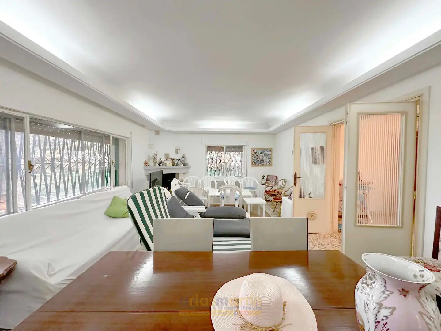 Sala d'estar de Casa o xalet en venda en Santa Marta de Tormes amb Calefacció, Jardí privat i Terrassa
