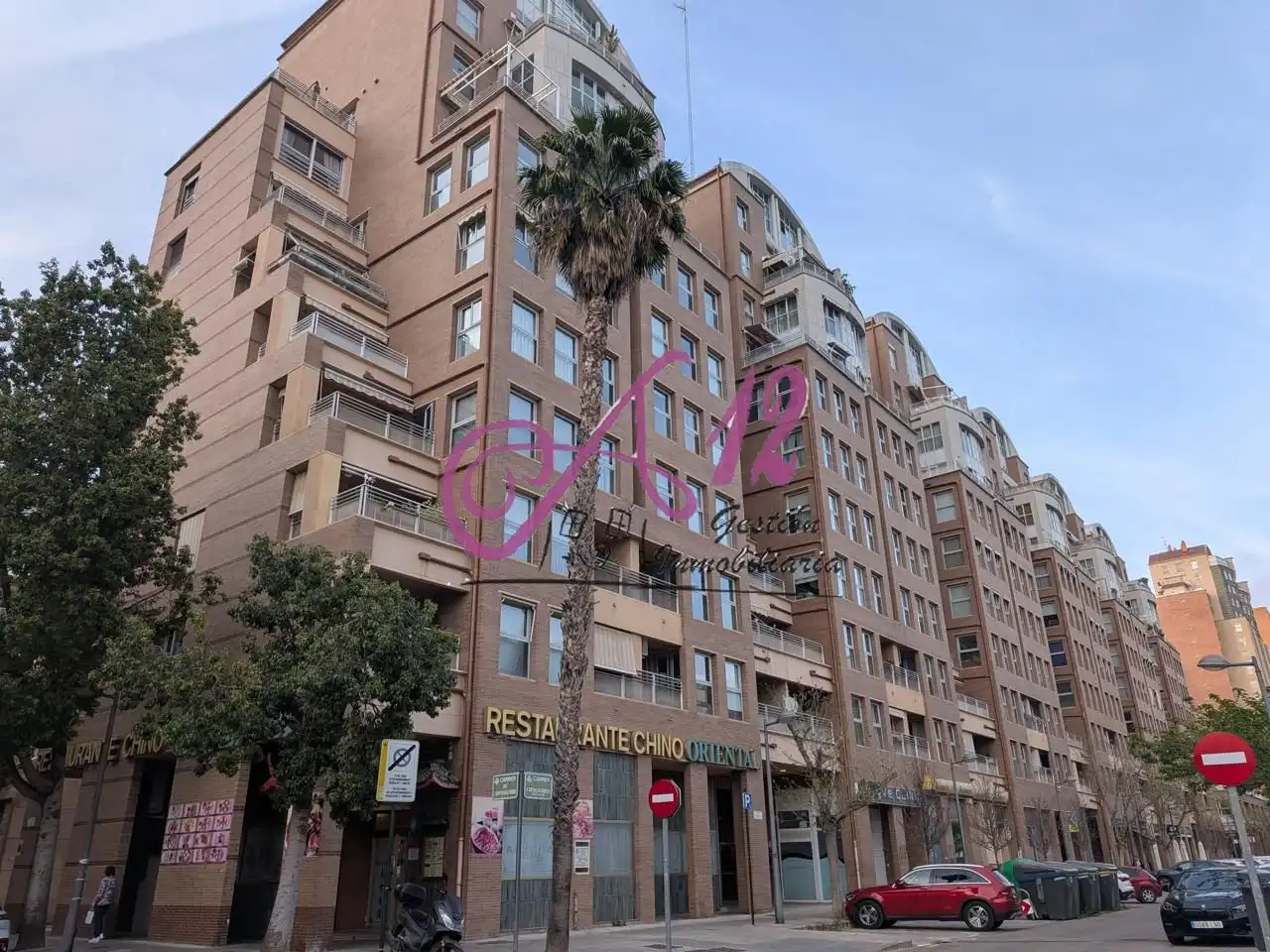 Exterior view of Flat for sale in Valencia  with Air Conditioner, Terrace and Community pool