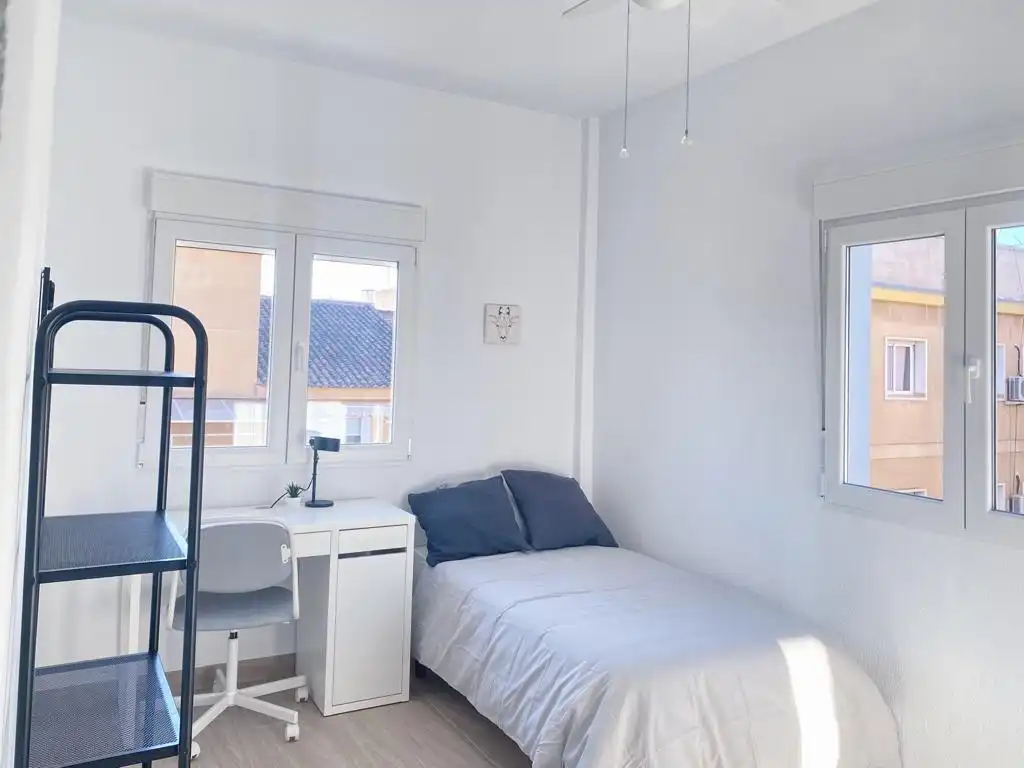 Bedroom of Flat for sale in Murcia  with Air Conditioner, Private garden and Furnished