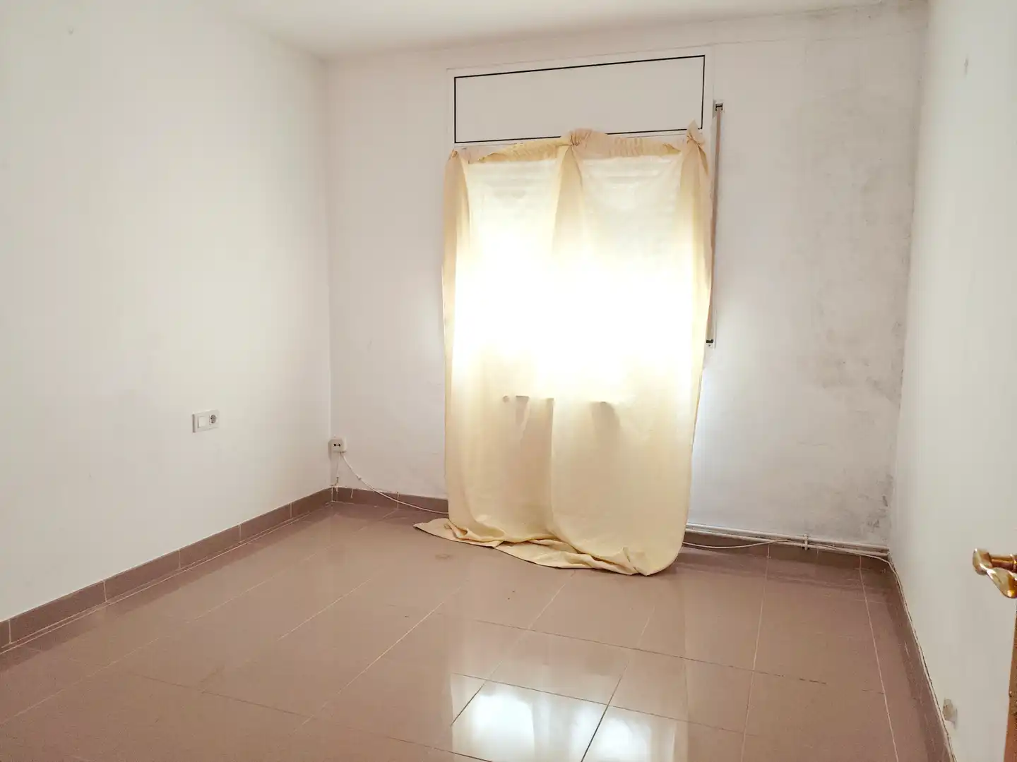Casa adosada en venda en Salt amb Calefacció, Terrassa i Forn