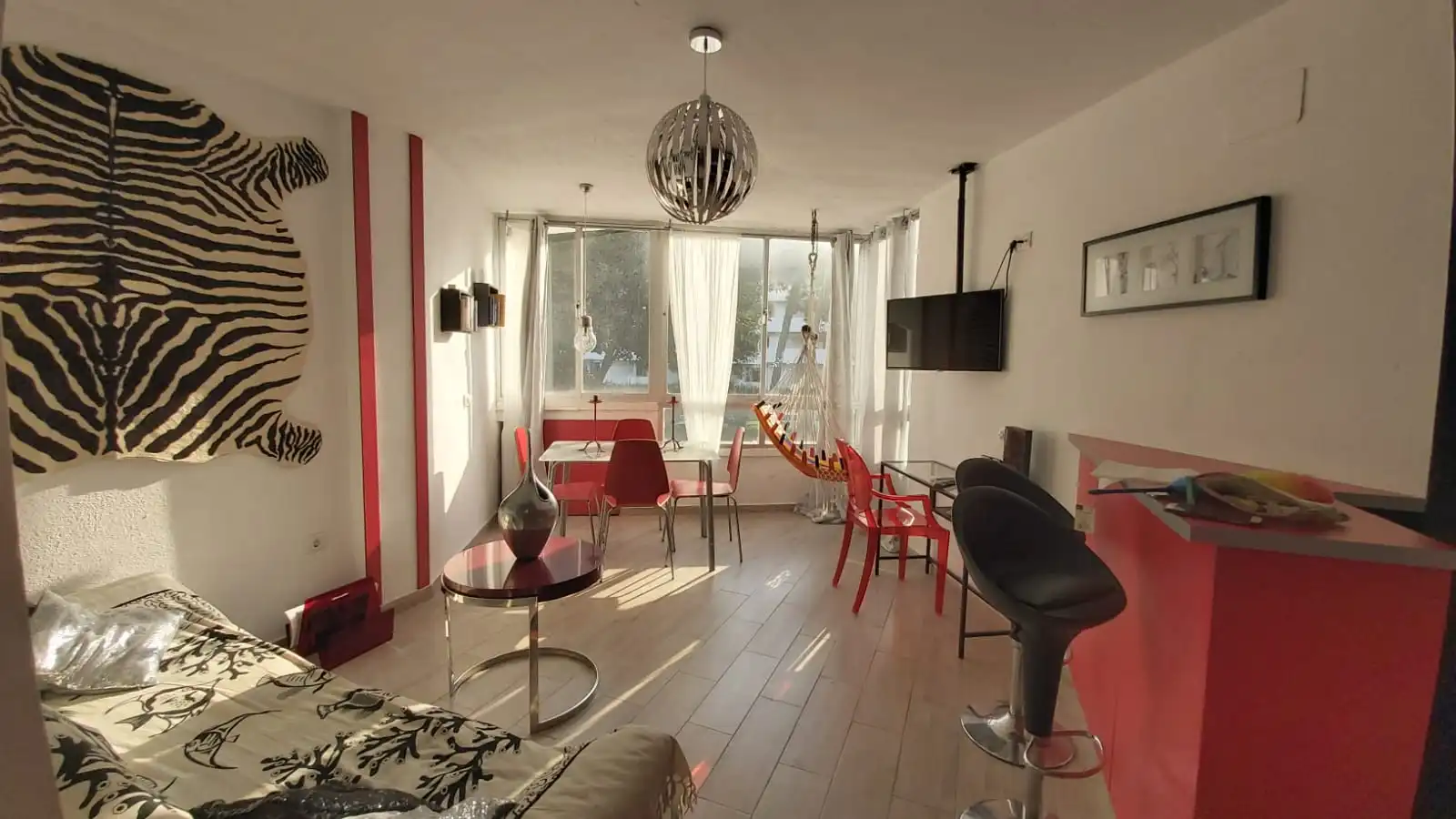 Living room of Flat for sale in Mijas  with Storage room, Furnished and Oven