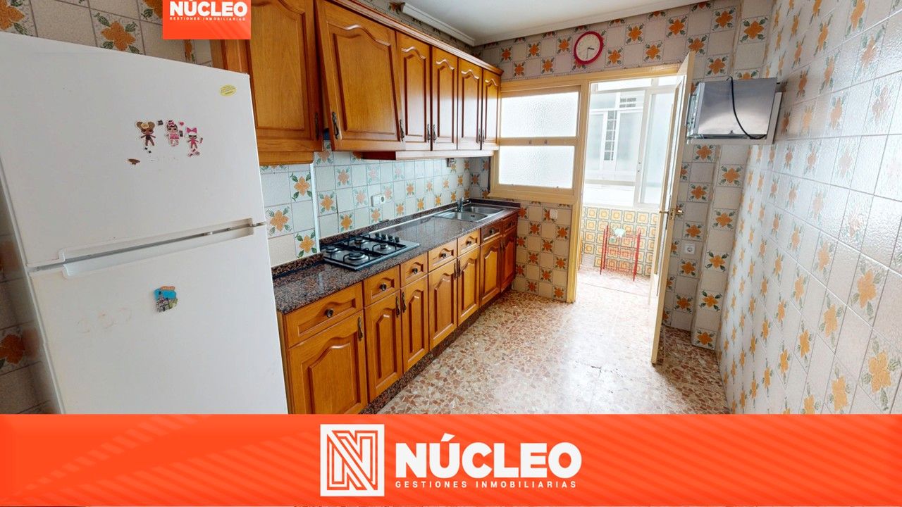 Kitchen of Flat for sale in Elche / Elx  with Furnished