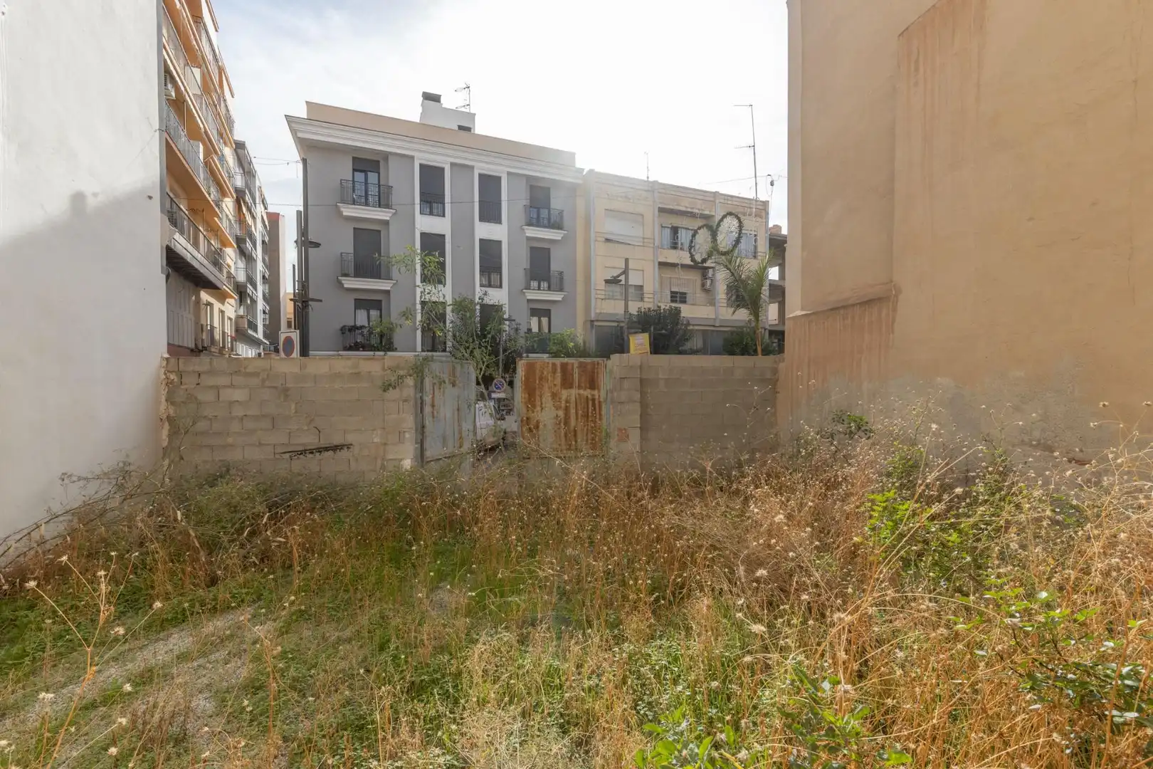 Terreny residencial en venda a Plaza Javier de Burgos 4
