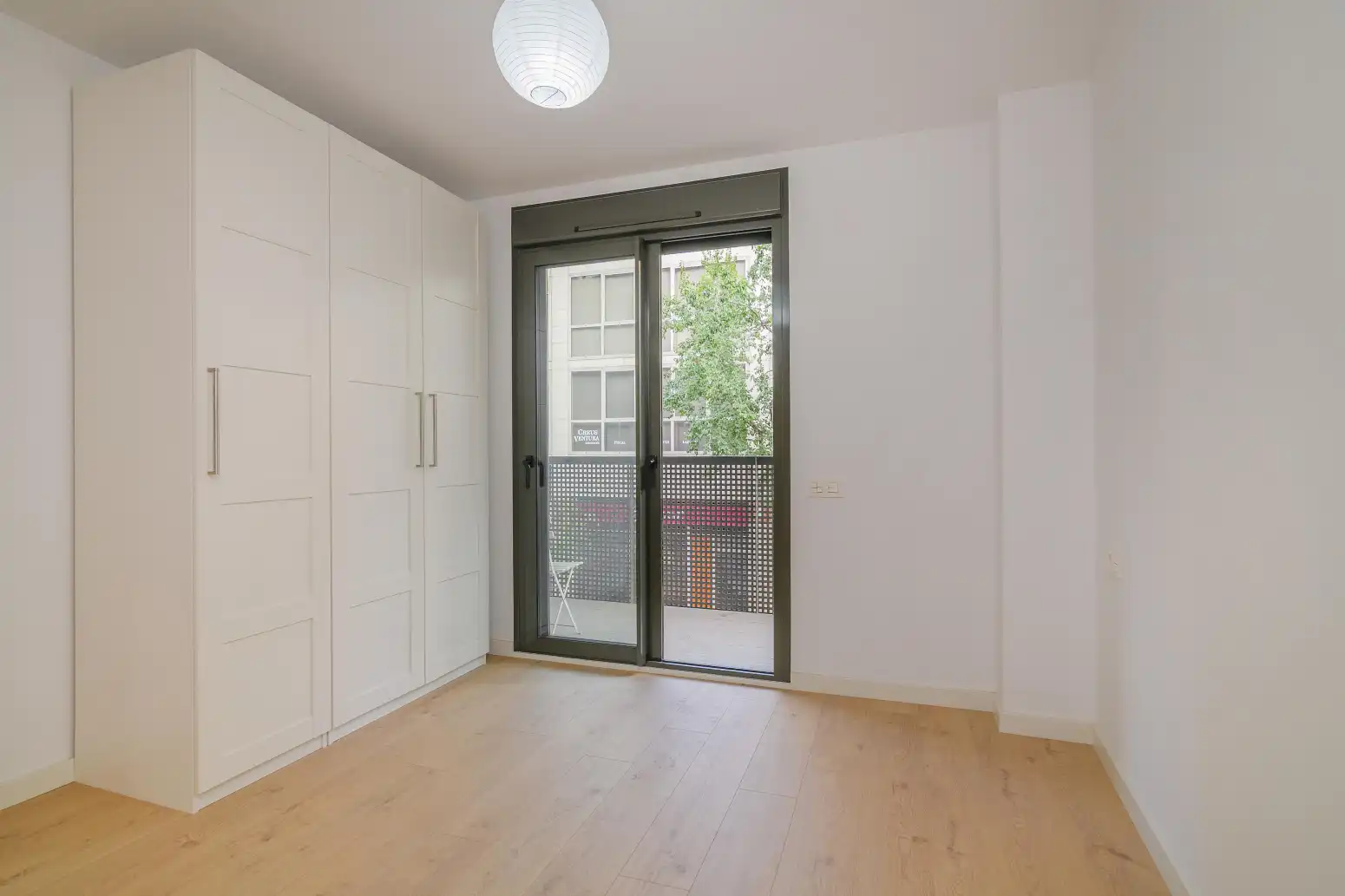 Bedroom of Flat for sale in Sant Boi de Llobregat  with Air Conditioner, Heating and Balcony