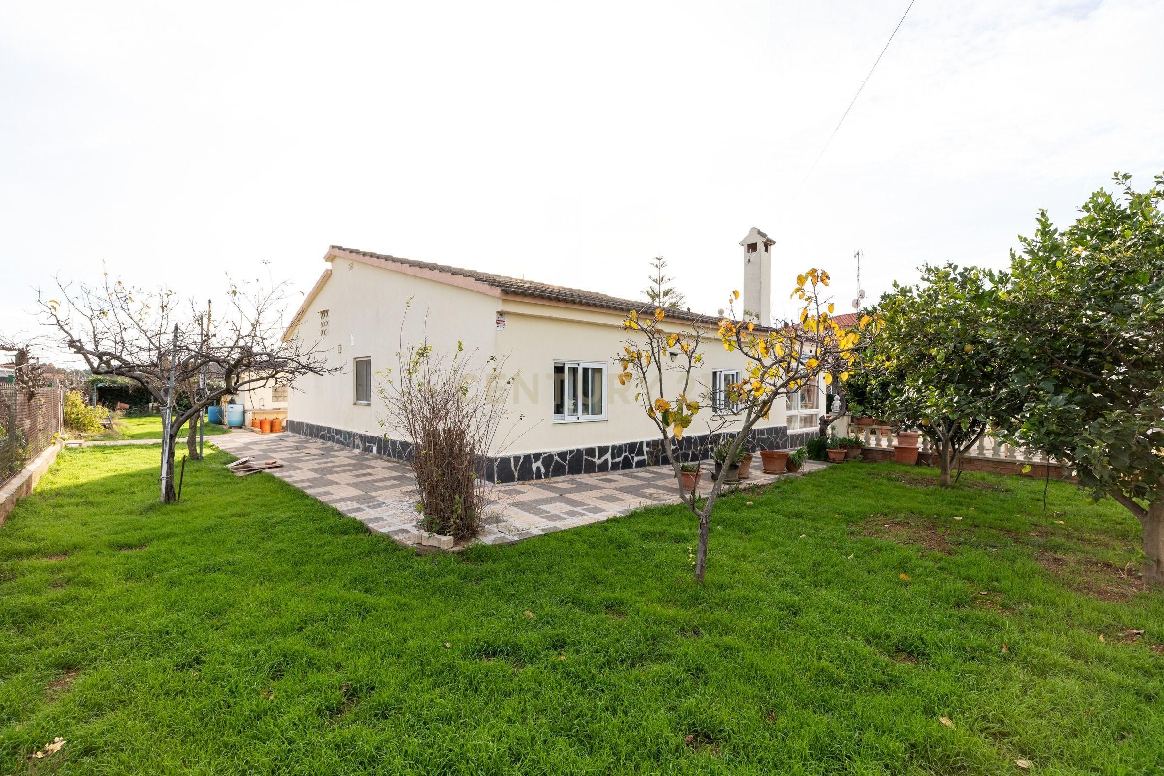 Vista exterior de Casa o chalet en venta en El Montmell con Trastero y Balcón