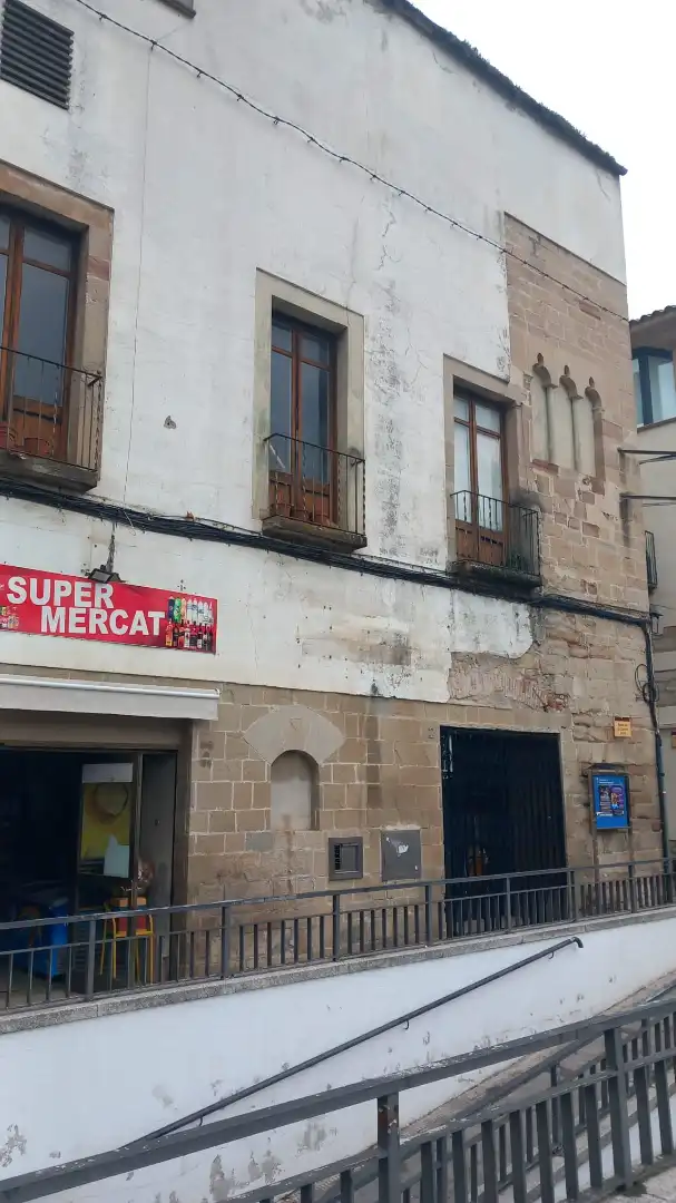 Casa con jardín en venta en Plaça Carles Amat, imagen 3