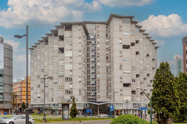 Oficina en Venta en Plz General Primo de Rivera,  Edif Arango en Milán - Pumarín