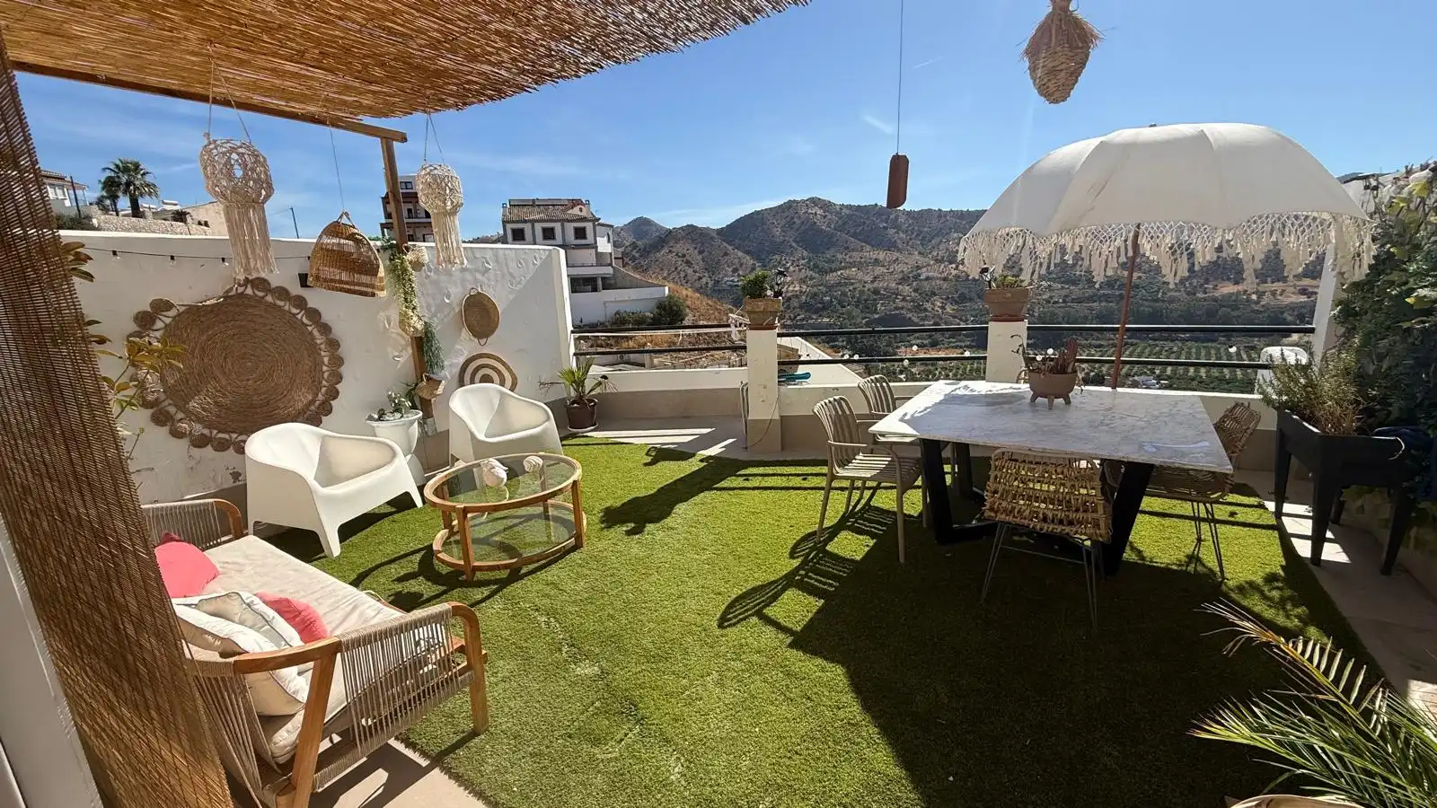 Terraced house with balcony to rent in Cerro de las Viñas 10, imagen 4