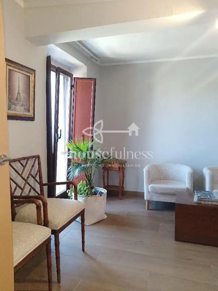 Sala d'estar de Casa o xalet en venda en Ferrol amb Calefacció, Jardí privat i Terrassa