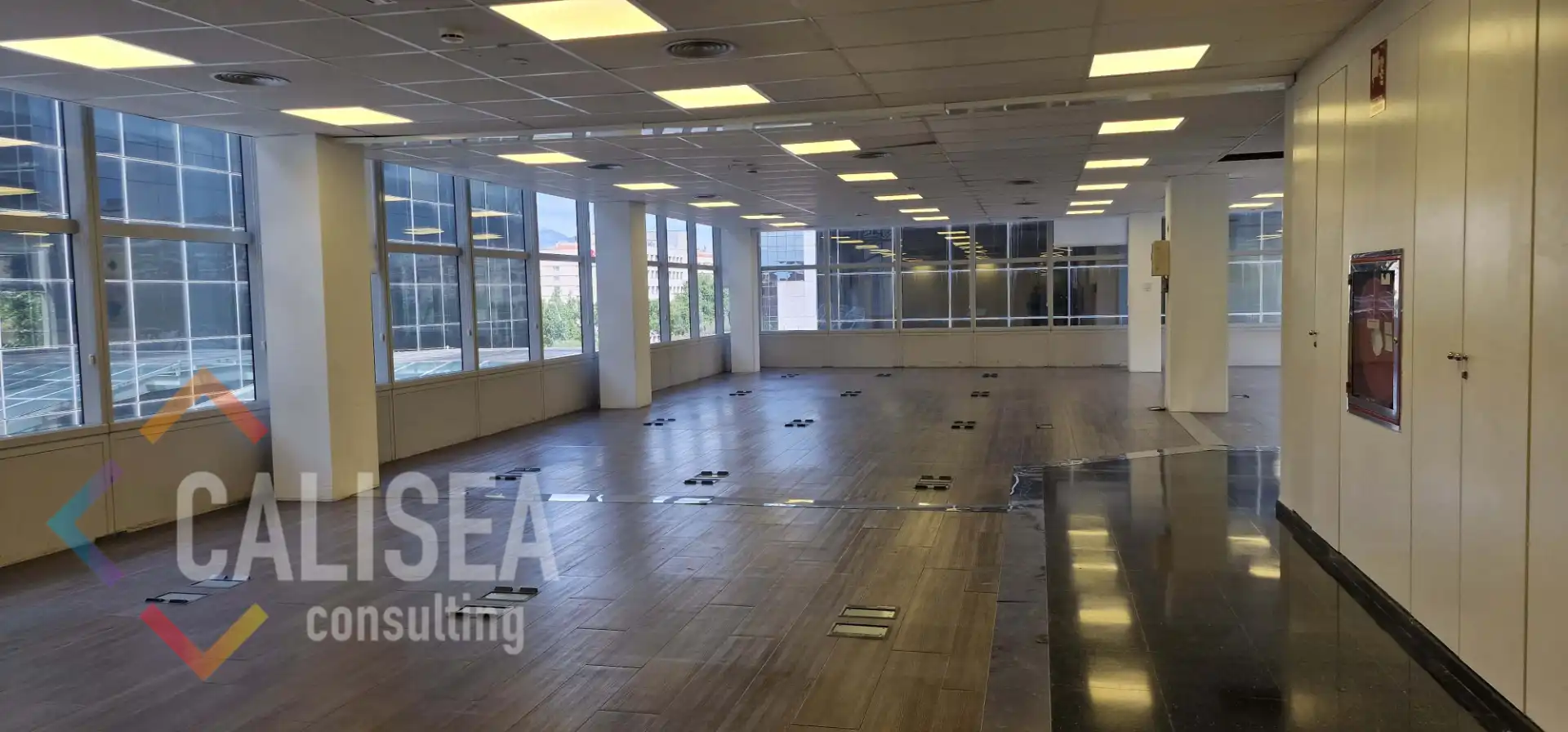 Office for rent in Sabadell  with Air Conditioner and Heating