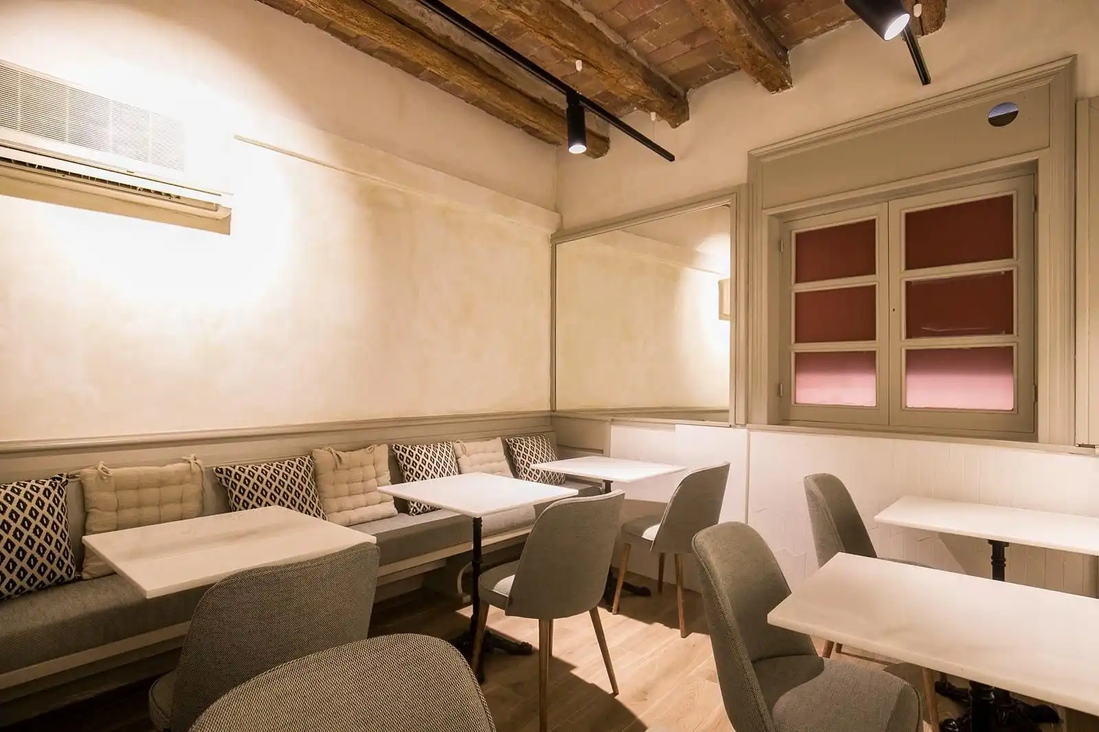 Comedor de Local en traspaso en Barcelona con Aire acondicionado, Calefacción y Terraza