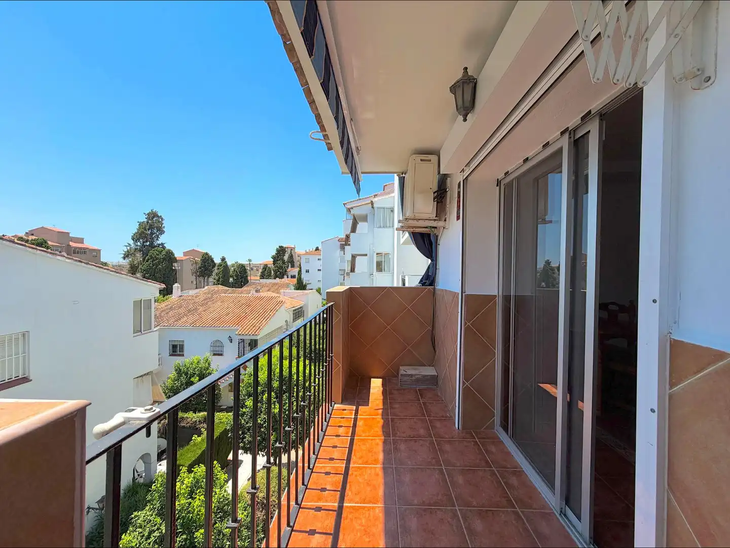 Vista exterior de Apartamento en venta en Mijas con Aire acondicionado, Jardín privado y Terraza
