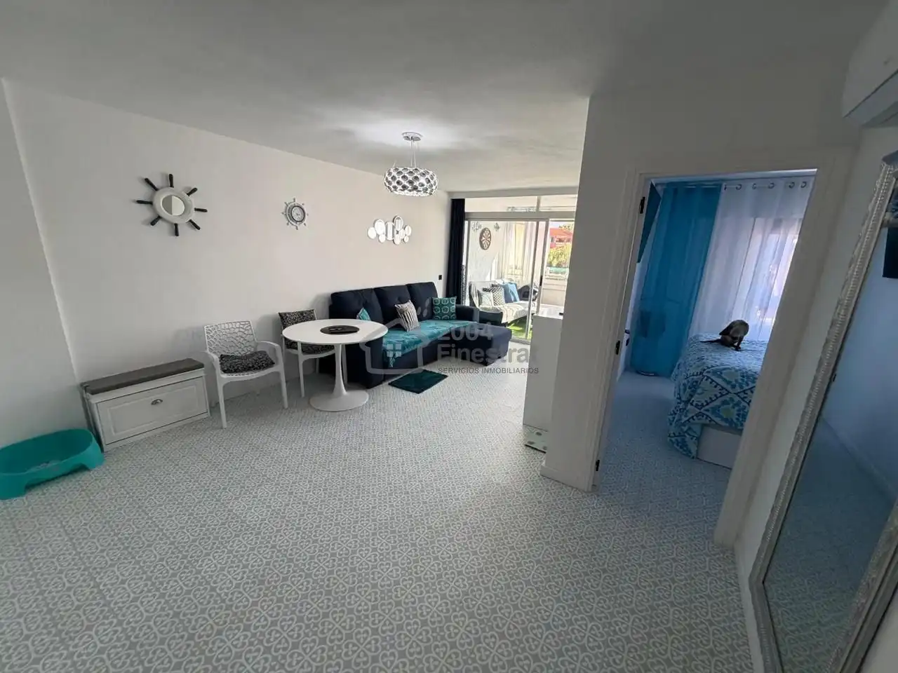 Sala de estar de Apartamento en venta en Finestrat con Piscina, Amueblado y Piscina comunitaria
