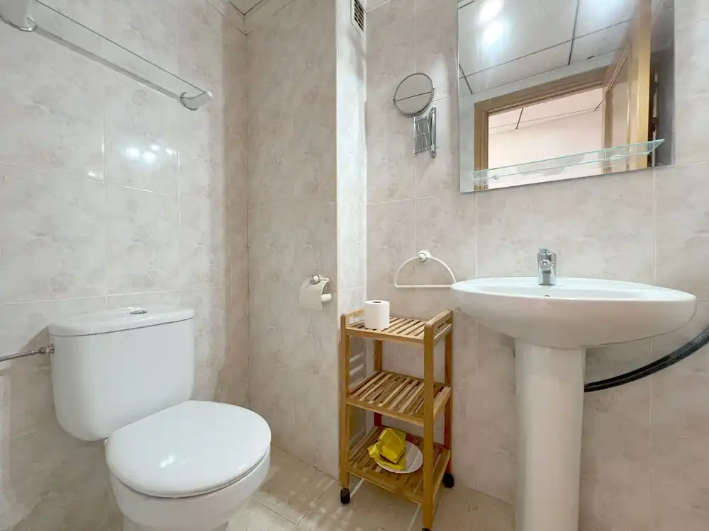 Baño de Piso en venta en Constantí con Aire acondicionado, Calefacción y Alarma