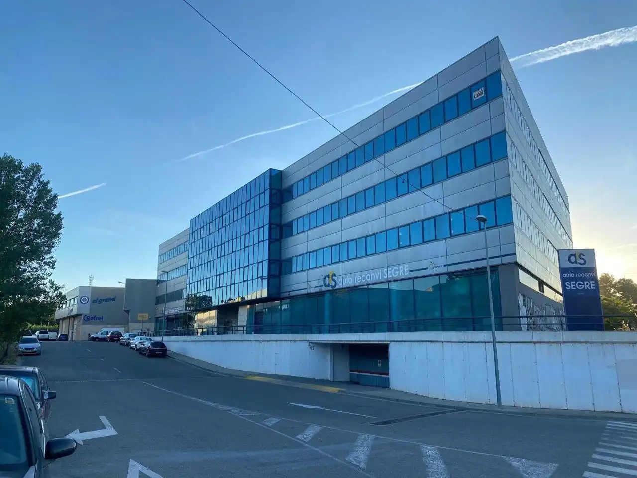 Exterior view of Commercial properties for sale in Lleida