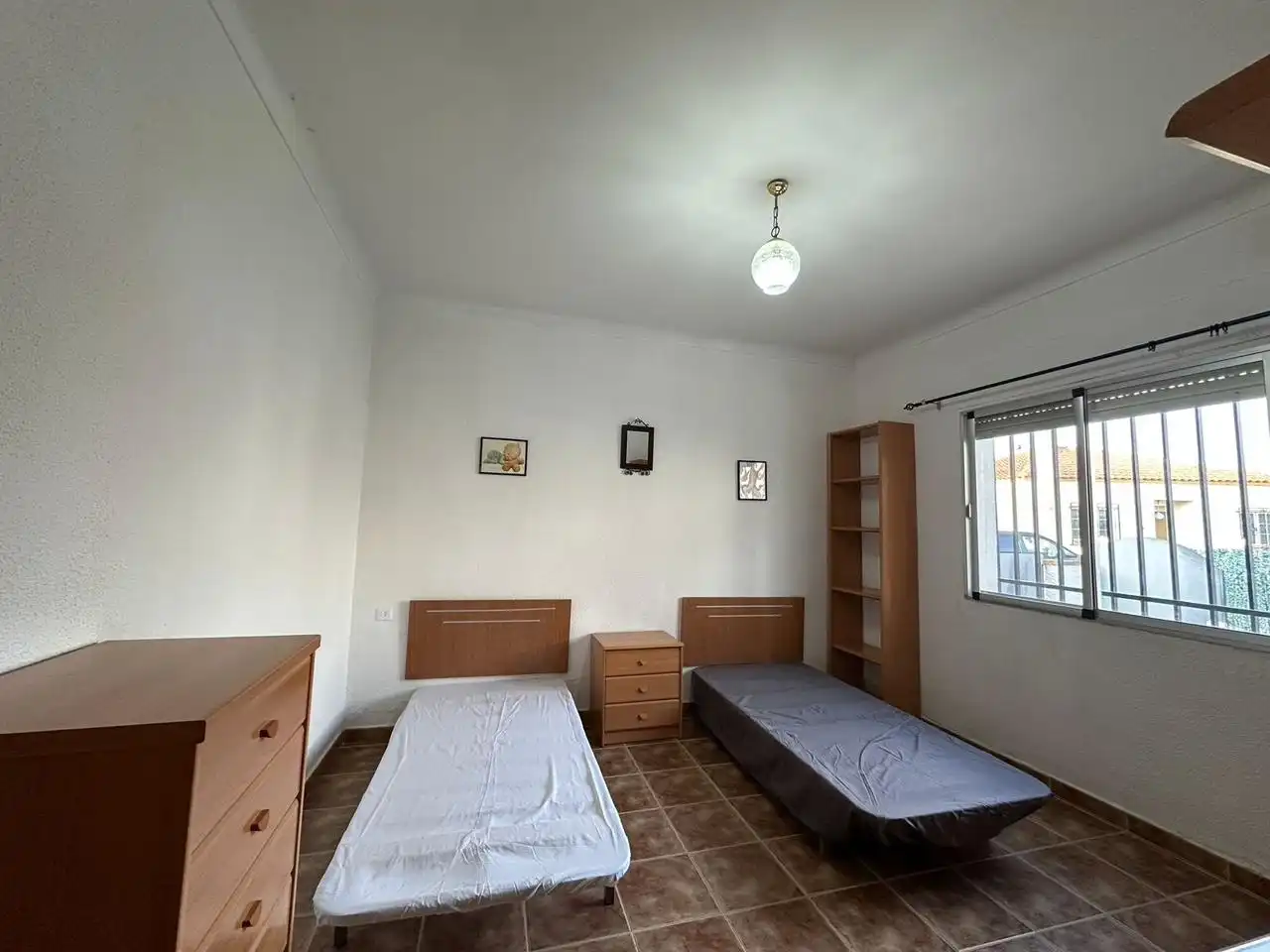 Dormitori de Casa o xalet en venda en Cuevas del Campo amb Aire condicionat, Jardí privat i Traster