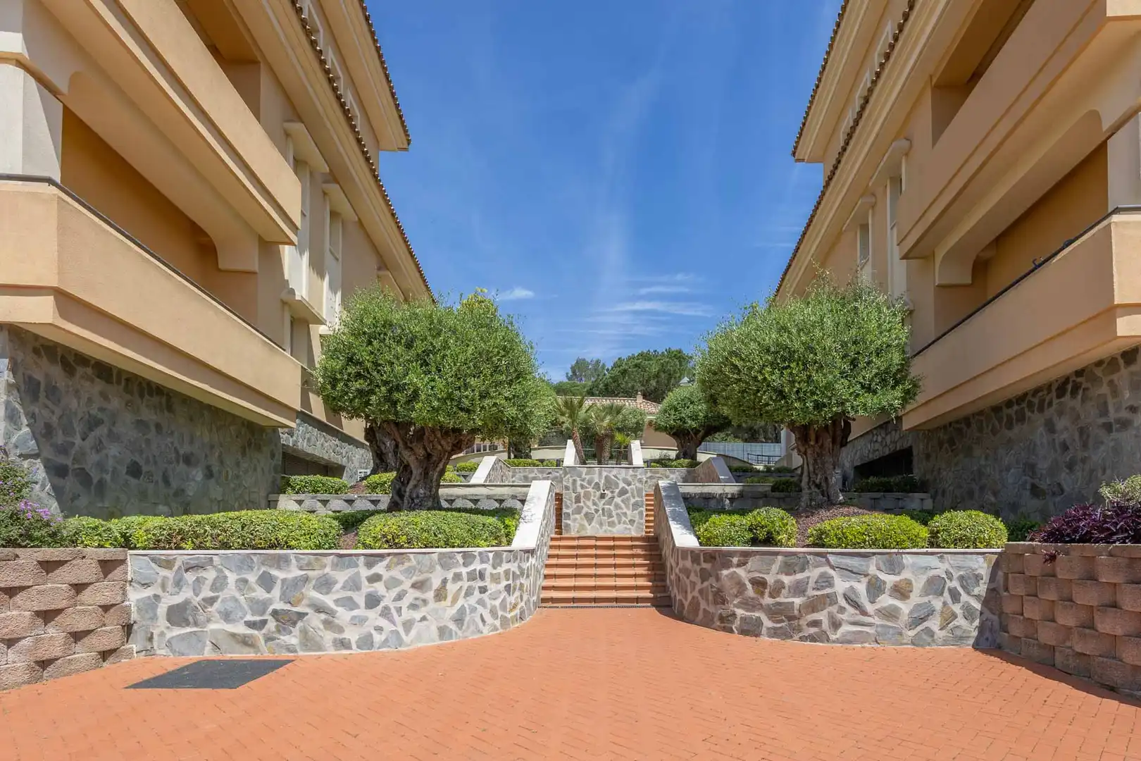 Exterior view of Apartments for sale in Sotogrande  with Air Conditioner, Heating and Terrace