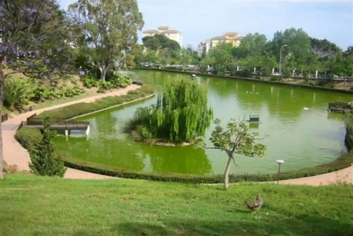 Vista exterior de Apartament en venda en Benalmádena amb Aire condicionat, Calefacció i Parquet