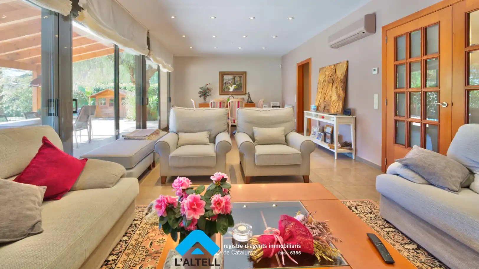 Sala de estar de Casa o chalet en venta en L'Ametlla del Vallès con Aire acondicionado, Calefacción y Jardín privado