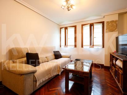 Living room of Flat for sale in Irun   with Heating, Parquet flooring and Balcony