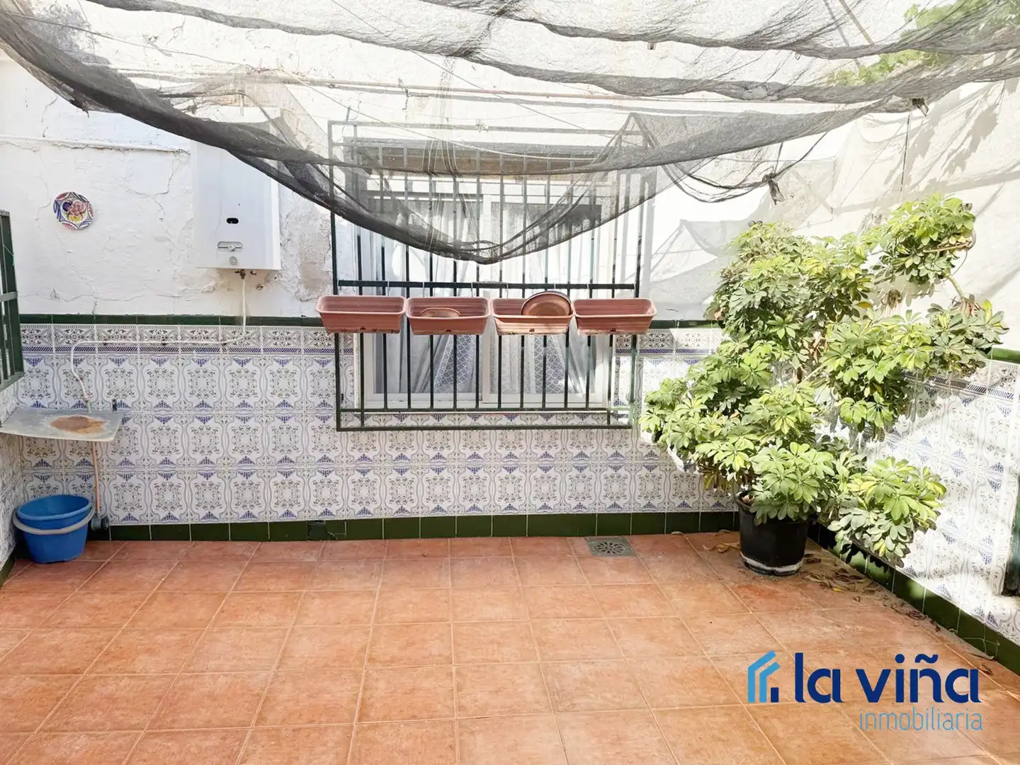 Garden of Houses for sale in Alameda  with Furnished