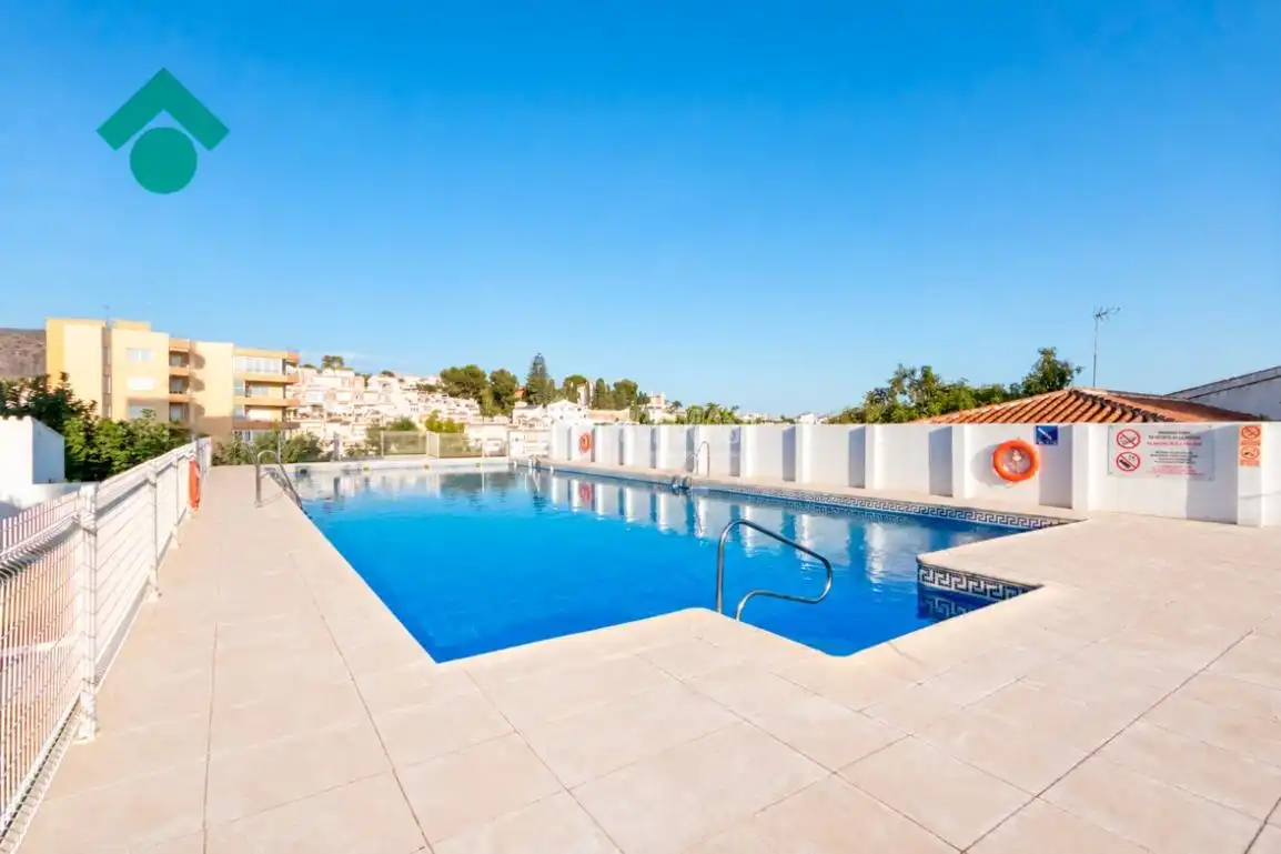 Swimming pool of Flat for sale in Nerja