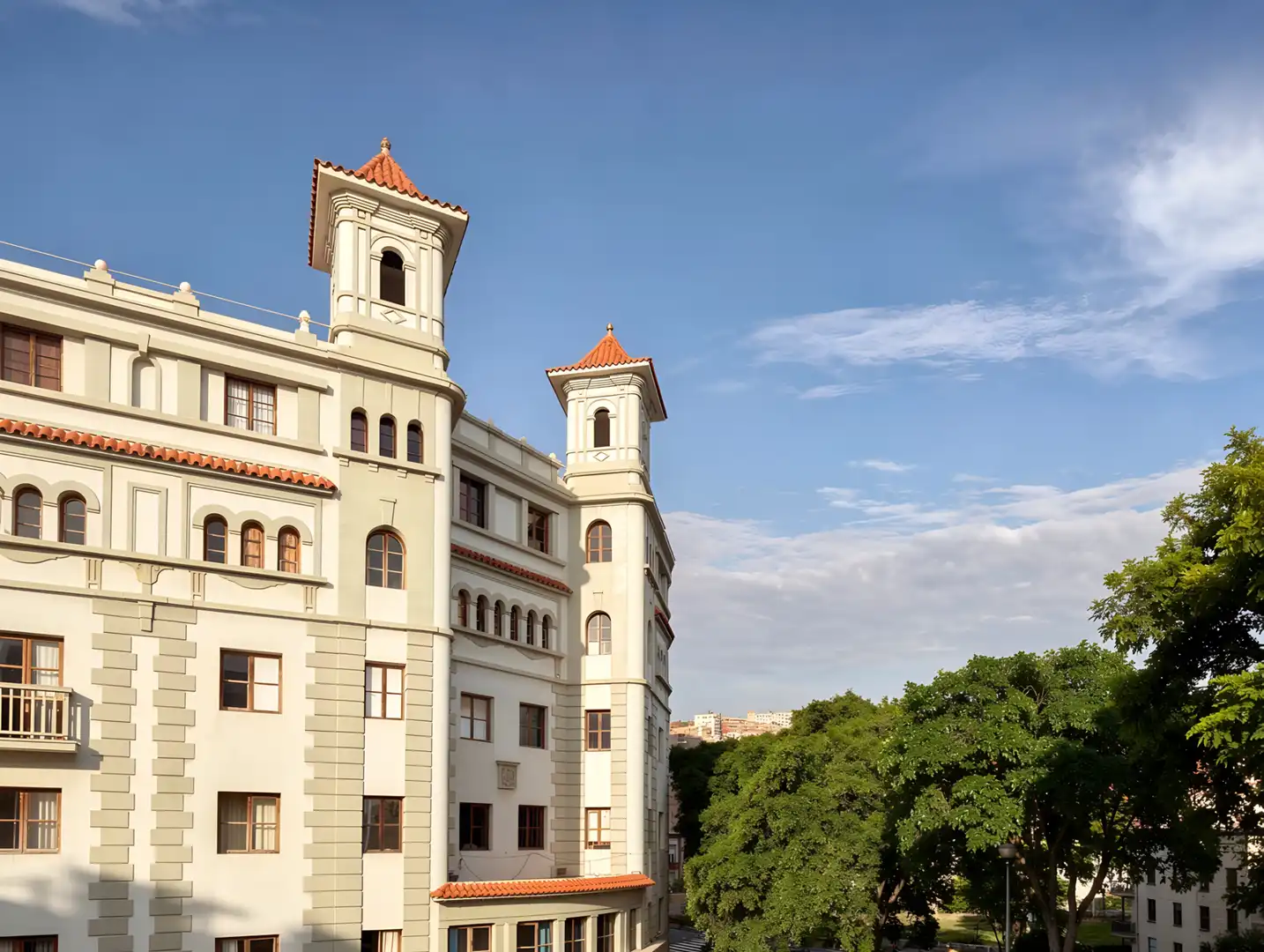 Vista exterior de Casa o xalet en venda en Las Palmas de Gran Canaria amb Terrassa, Traster i Moblat