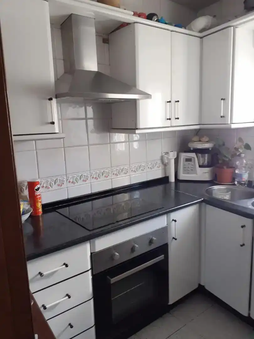 Cocina de Planta baja en venta en Ubrique con Aire acondicionado, Trastero y Amueblado